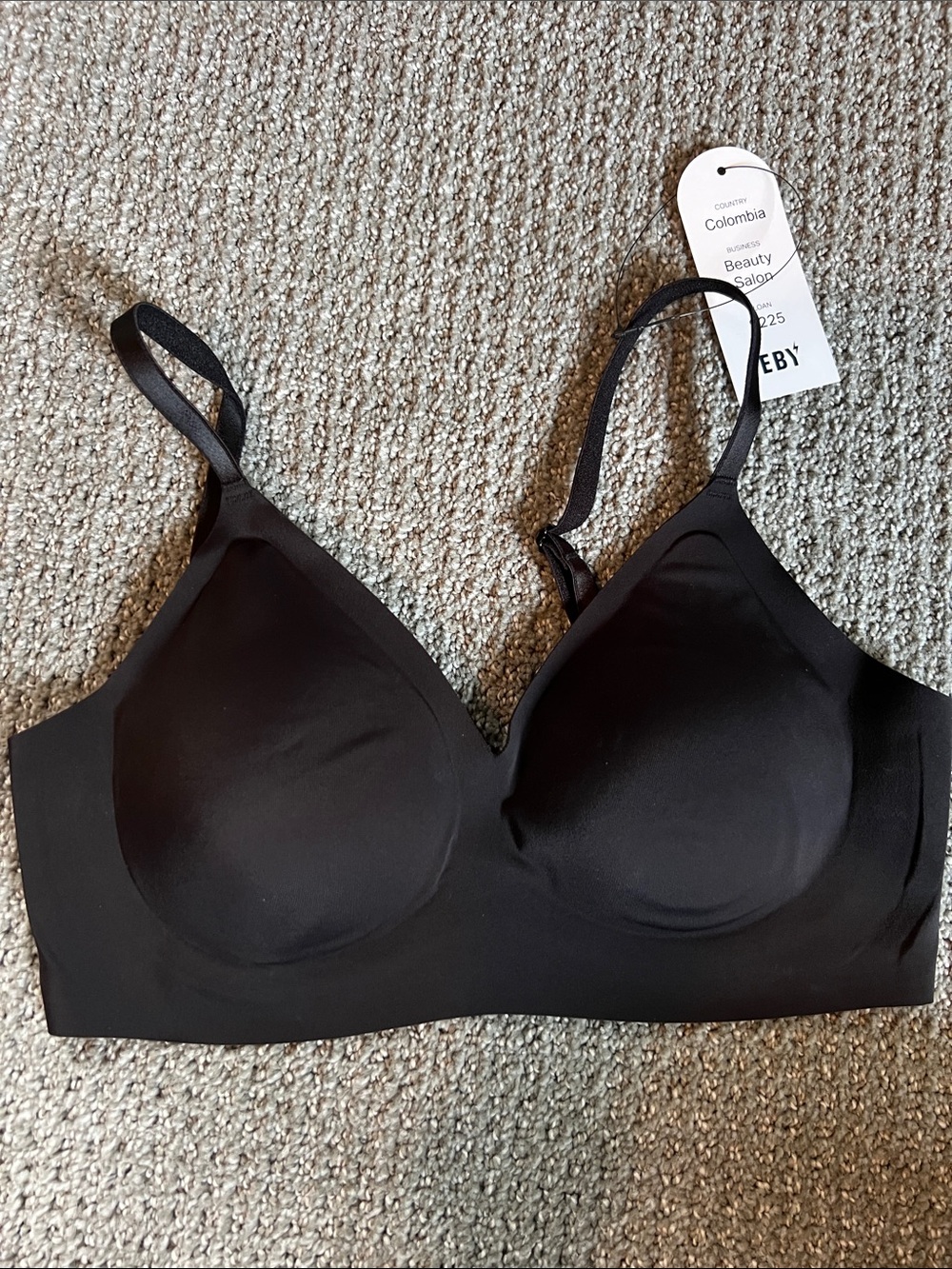 Seamless Black Wireless Molding Bra - EBV